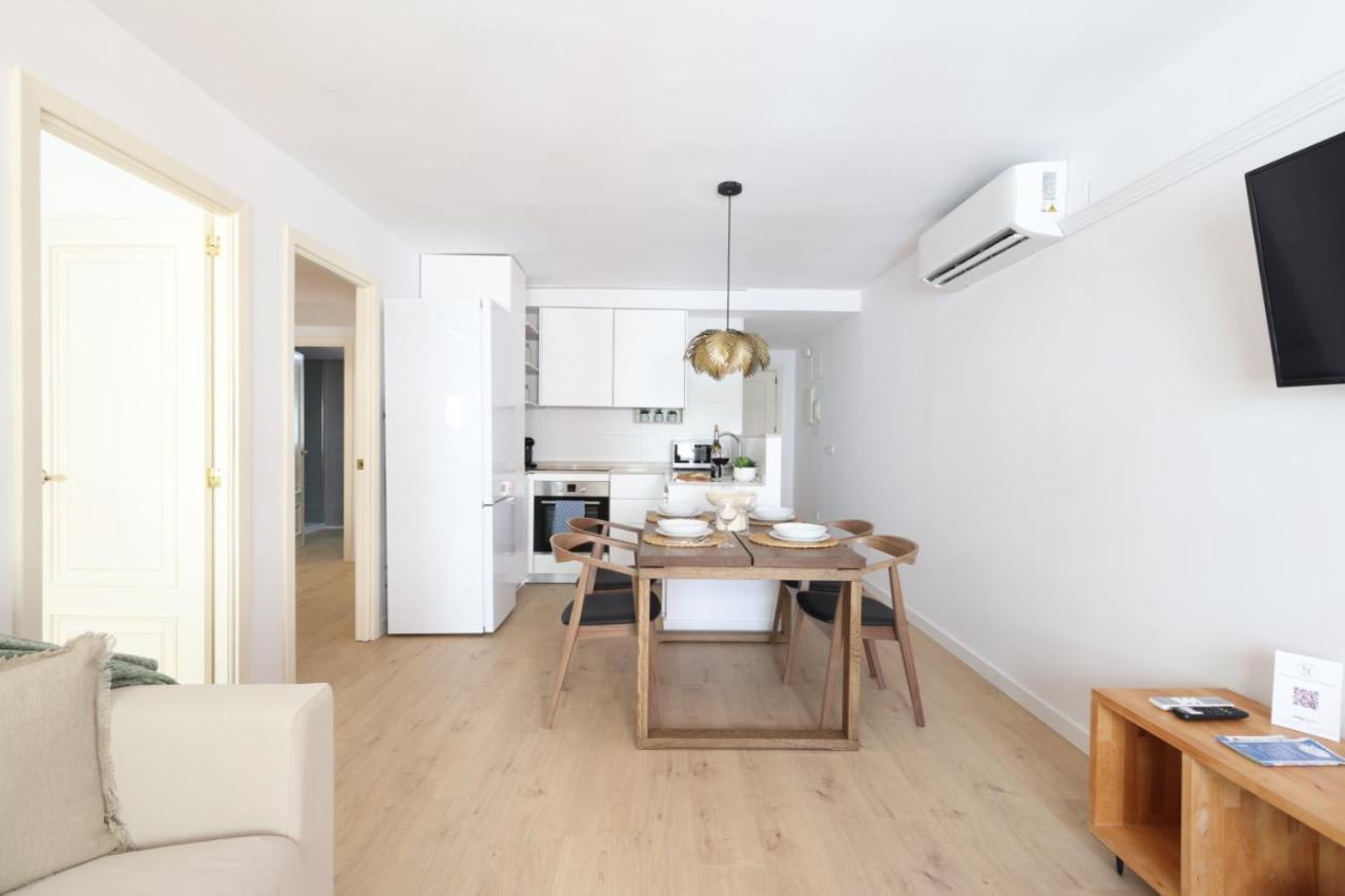 Florit Flats - The Apolo Appartement